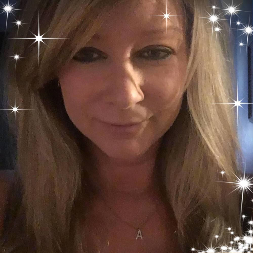 Meet your Posher, Alicia